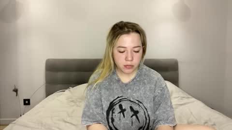 Alice online show from December 20, 6:20 am