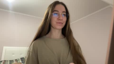 Alina online show from April 14, 6:47 pm