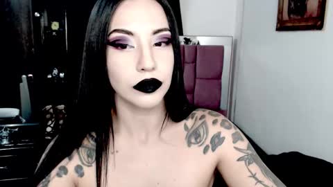 Emerald Black online show from November 23, 5:07 am