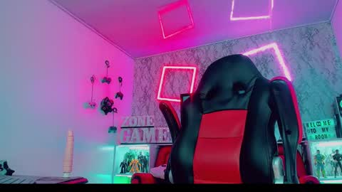 Emeli online show from December 10, 4:13 am