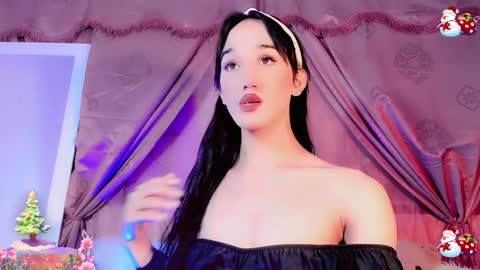 Snapshot of emely_rous chatting on December 7, 11:12 pm Emely Rous online show from December 7, 11:12 pm