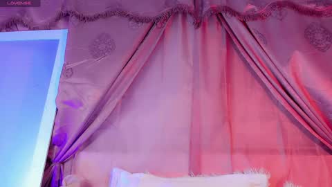 Snapshot of emely_rous chatting on December 10, 7:16 am Emely Rous online show from December 10, 7:16 am