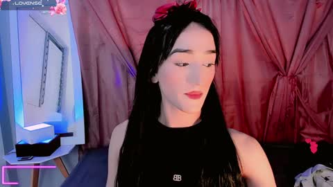 Snapshot of emely_rous chatting on January 15, 2:27 am Emely Rous online show from January 15, 2:27 am