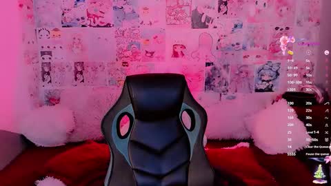 Snapshot of emely_rous chatting on December 4, 12:58 pm Emely Rous online show from December 4, 12:58 pm