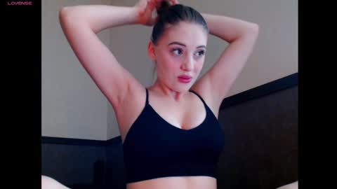 EmersonBennett online show from December 19, 9:05 am