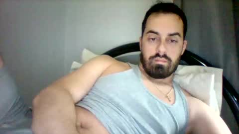 Snapshot of emgee88 chatting on November 16, 3:01 am emgee88 online show from November 16, 3:01 am