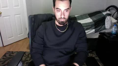 Snapshot of emgee88 chatting on November 21, 9:24 pm emgee88 online show from November 21, 9:24 pm