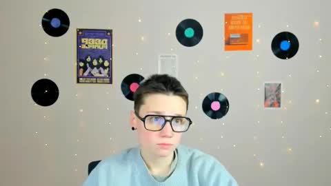 Snapshot of emi_fade chatting on February 4, 9:15 am emi_fade online show from February 4, 9:15 am