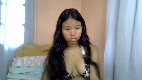 Snapshot of emiehottie chatting on June 18, 5:08 am Ami online show from June 18, 5:08 am