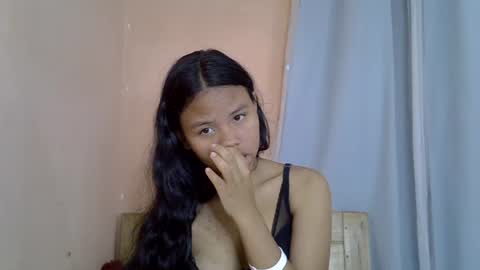 Snapshot of emiehottie chatting on June 19, 5:06 pm Ami online show from June 19, 5:06 pm