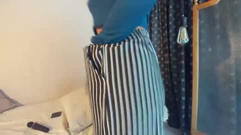 Emilia Gomez online show from January 18, 6:13 am