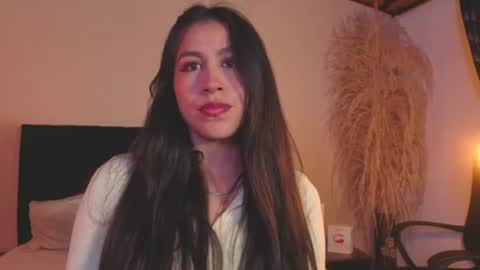Emilia Gomez online show from July 5, 3:45 am