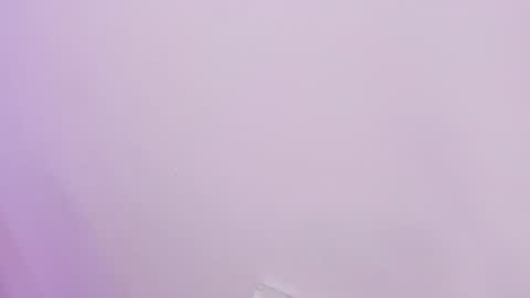 Snapshot of emiily_andrews chatting on July 16, 7:53 pm Emiily online show from July 16, 7:53 pm