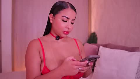    online show from November 6, 6:31 pm