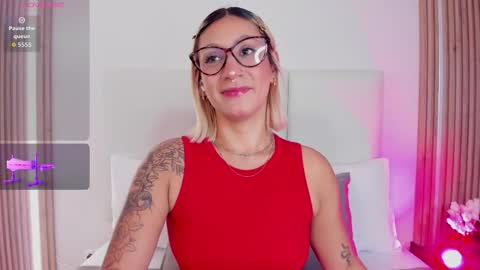 EMILY ROBERTS online show from February 27, 7:14 pm