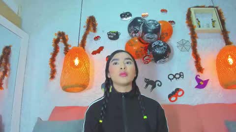 Emily online show from October 29, 12:07 pm