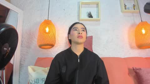 Emily online show from November 29, 12:08 pm