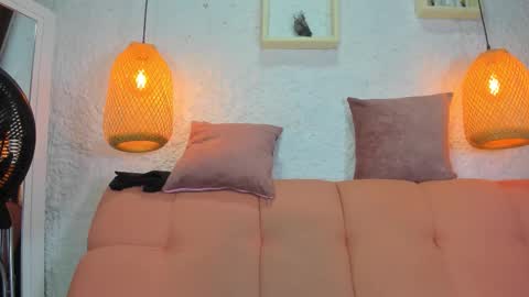 Emily online show from December 3, 12:03 pm