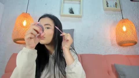 Emily online show from December 17, 12:11 pm