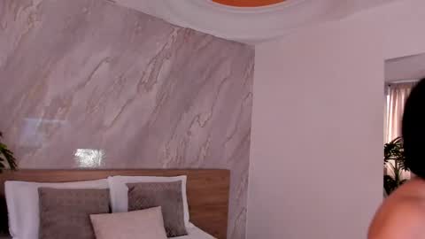 Emily online show from December 16, 12:10 pm