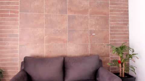 Emily online show from February 16, 1:40 pm