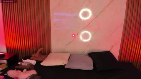   online show from December 22, 10:04 pm