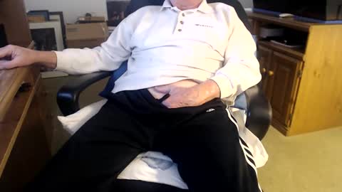 Terrance1st online show from December 17, 3:18 pm