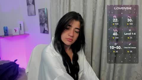 emilayton_ online show from January 25, 4:34 am