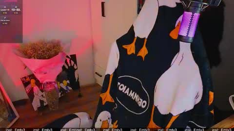 Emili online show from November 15, 5:20 pm