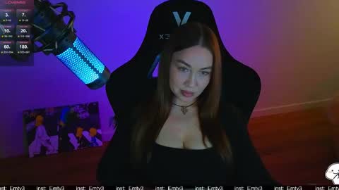 Emili online show from April 29, 9:13 am