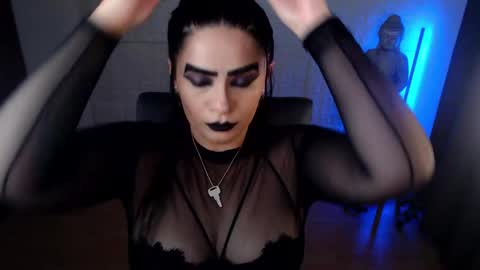 POWERFULL GODDESS EMILI online show from December 12, 2:59 am