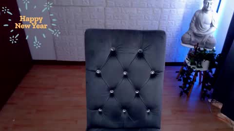 POWERFULL GODDESS EMILI online show from December 31, 8:02 pm