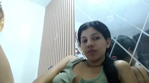 emili riders online show from February 25, 5:52 am