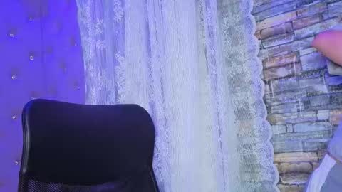 Emy  online show from November 25, 3:06 am