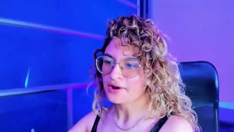 Emy  online show from December 21, 3:02 am