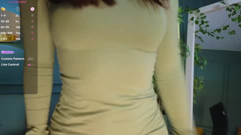 emilia_dream online show from December 4, 5:00 pm