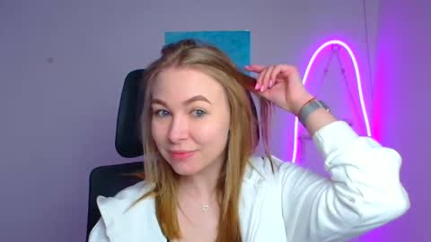 Emilia online show from March 23, 6:28 am