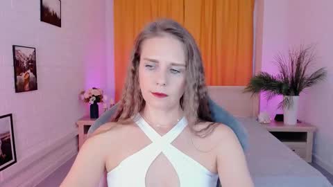 Snapshot of emiliabedy chatting on October 7, 9:06 am Emilia Bedy online show from October 7, 9:06 am