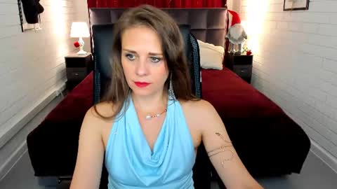 Snapshot of emiliabedy chatting on July 1, 9:22 am Emilia Bedy online show from July 1, 9:22 am
