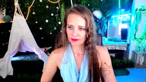 Snapshot of emiliabedy chatting on July 20, 10:39 am Emilia Bedy online show from July 20, 10:39 am