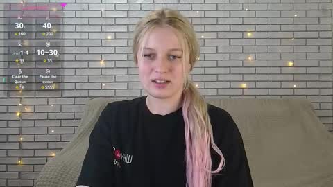 Amili online show from December 10, 3:22 pm