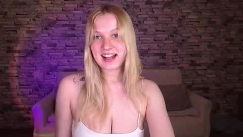 Amili online show from March 7, 3:20 pm