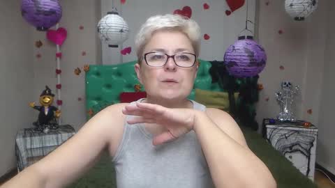 EmiliaGree online show from November 3, 5:58 pm