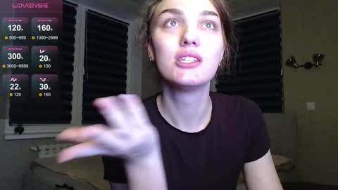 Emi online show from October 19, 10:54 pm