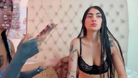 emilieandblake online show from November 2, 12:40 pm