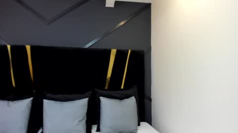 Snapshot of emiliee_xx chatting on January 28, 5:14 pm Emillie online show from January 28, 5:14 pm