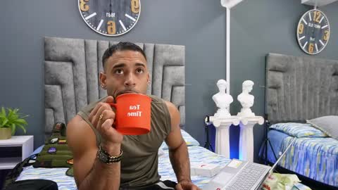 Emilio online show from May 20, 10:54 am