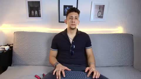 EMILIOCUM online show from July 15, 5:02 am