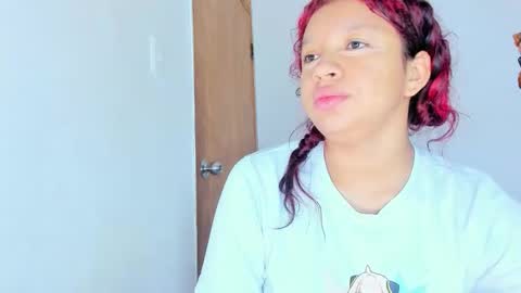 Snapshot of emilly_coper18 chatting on October 5, 1:09 pm emily online show from October 5, 1:09 pm