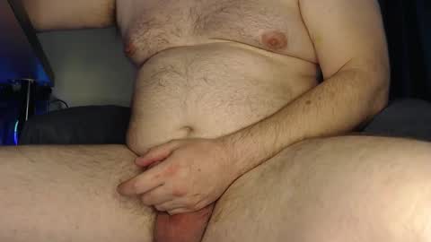 Snapshot of emillys_joy chatting on February 10, 7:07 pm Joy online show from February 10, 7:07 pm